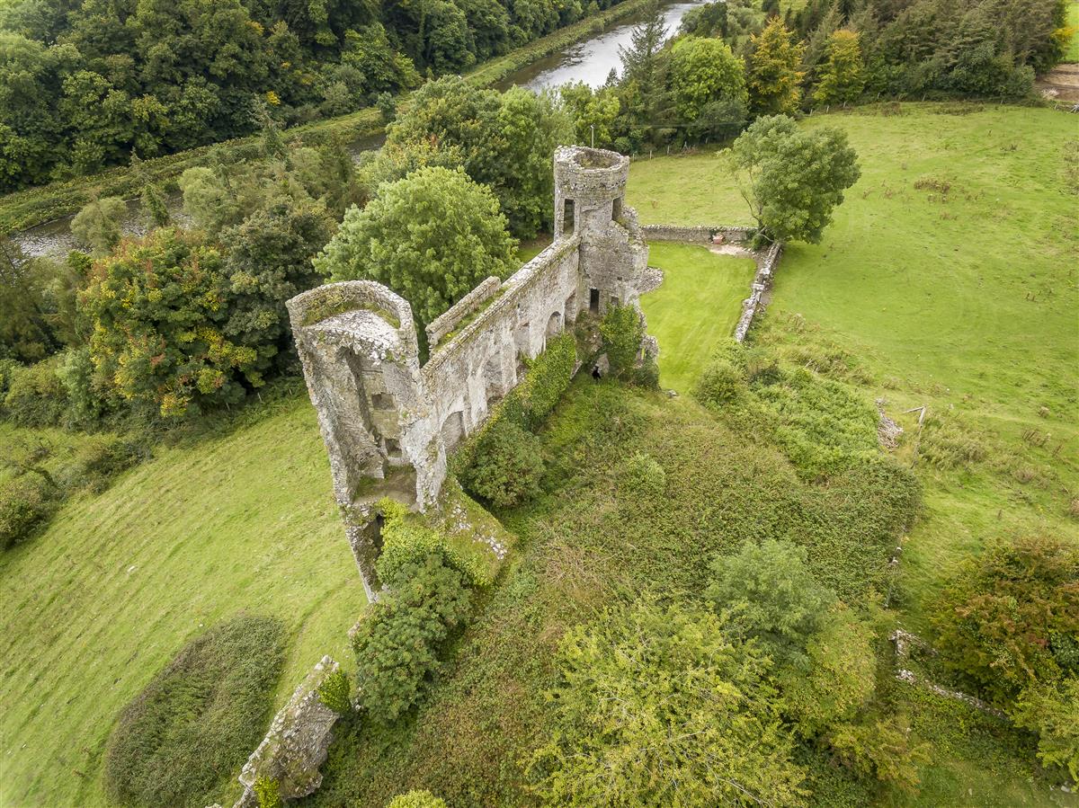 ruins of Dunmoe Castle