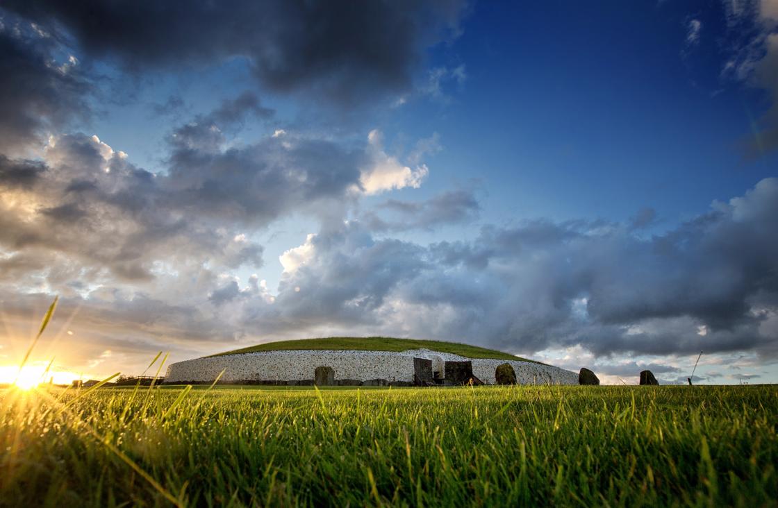 knowth tour