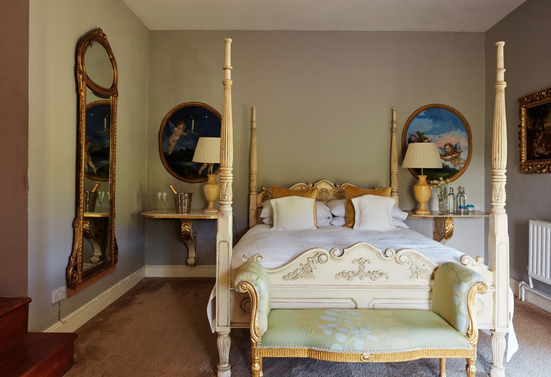 Loughcrew House_ Bridal Suite